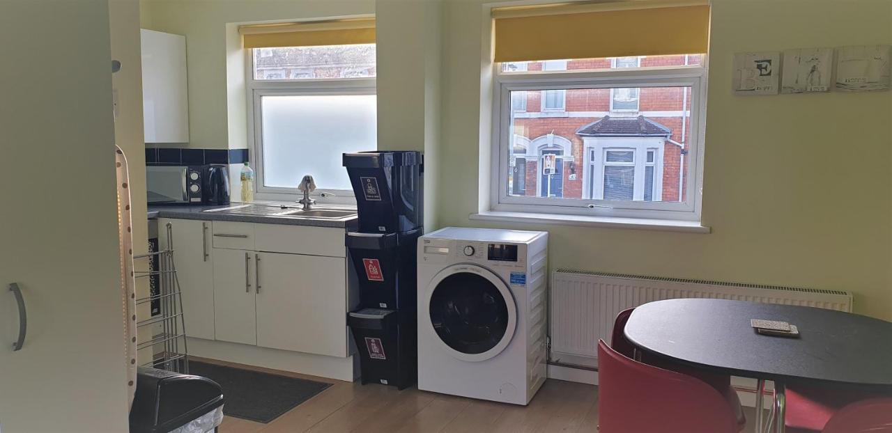 Swindon Old Town Duplex - Entercloud9Sa 아파트 외부 사진